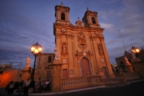 Fotos com História: Uma Aldeia em Malta